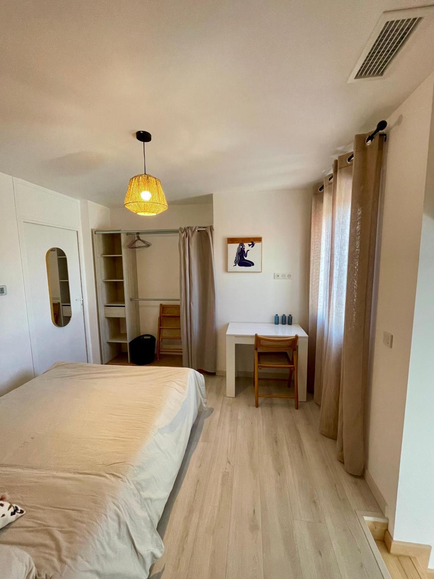 Bel Appartement A เซเรต์ ภายนอก รูปภาพ
