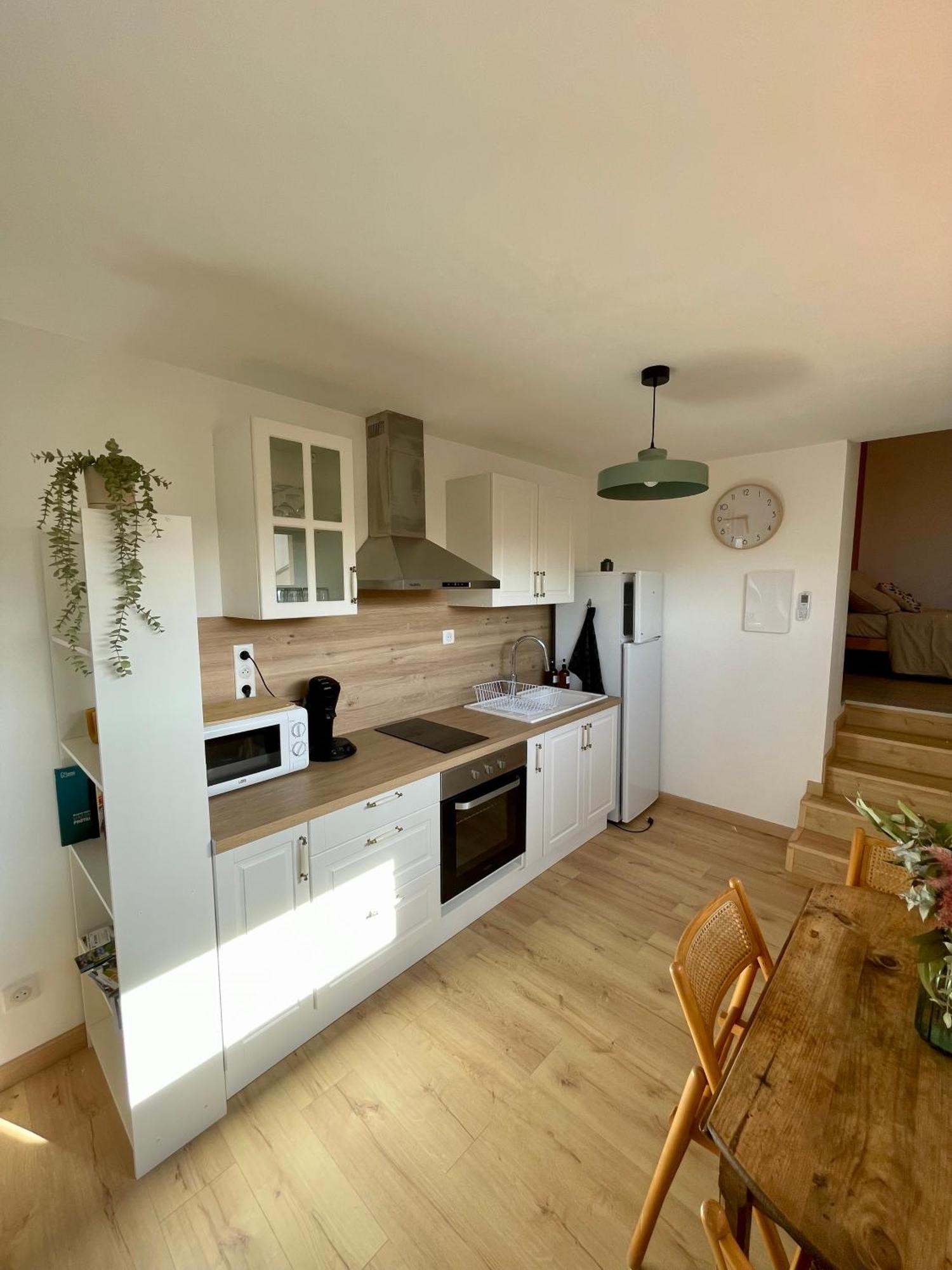 Bel Appartement A เซเรต์ ภายนอก รูปภาพ