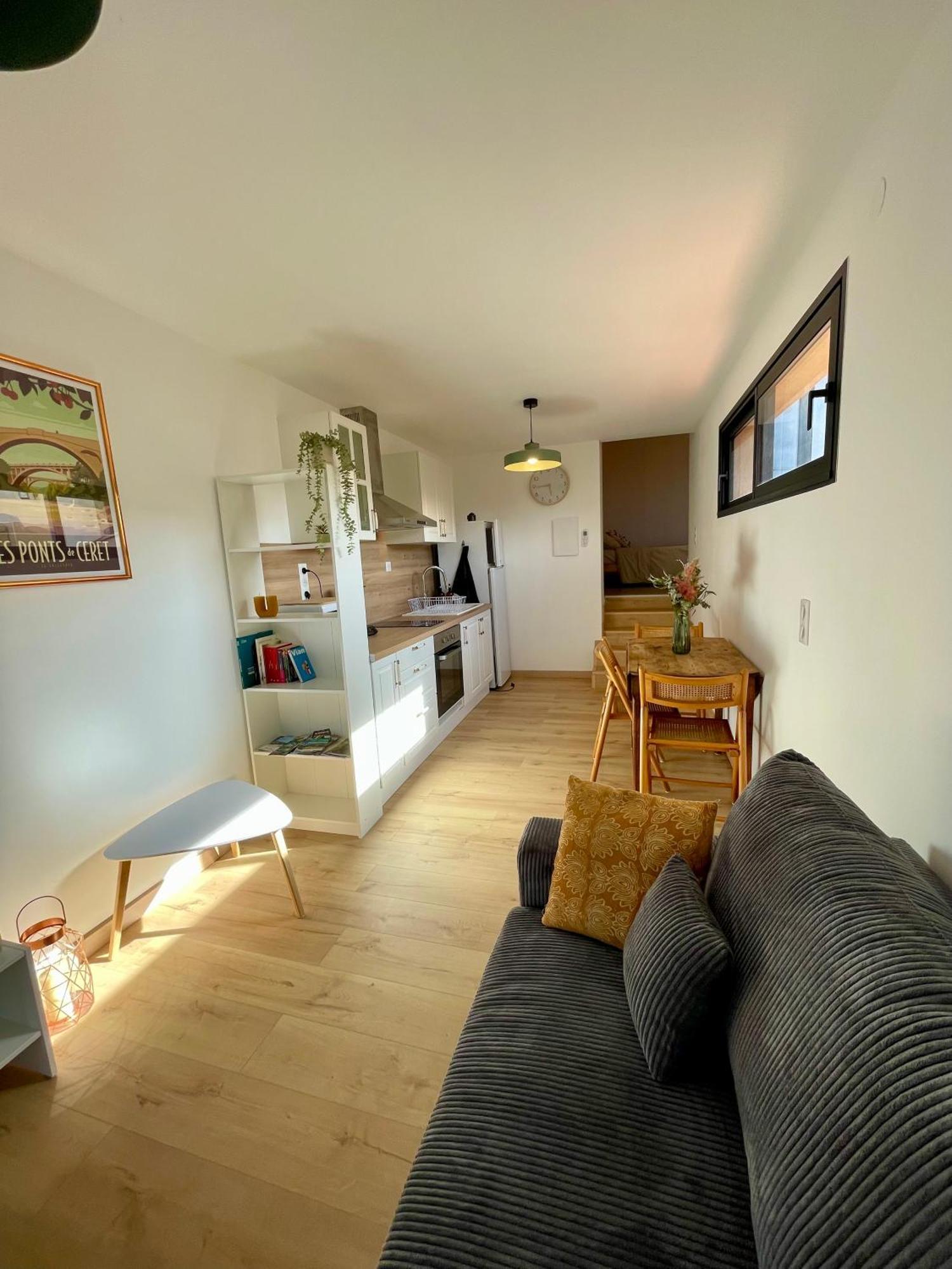 Bel Appartement A เซเรต์ ภายนอก รูปภาพ